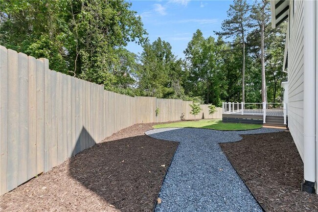 Building Photo - 1296 Hilton Dr