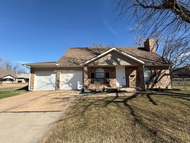 Building Photo - 1064 NW 7th St