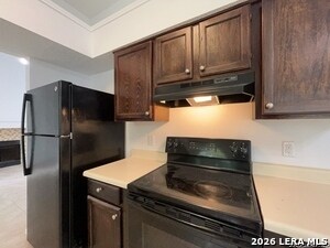Building Photo - 6202 Valley Clf