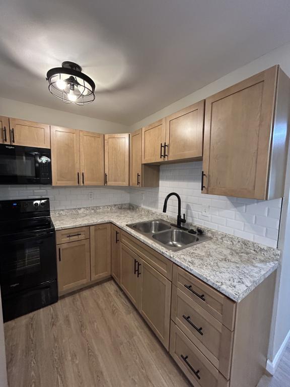 Building Photo - 1525 Weber Dr