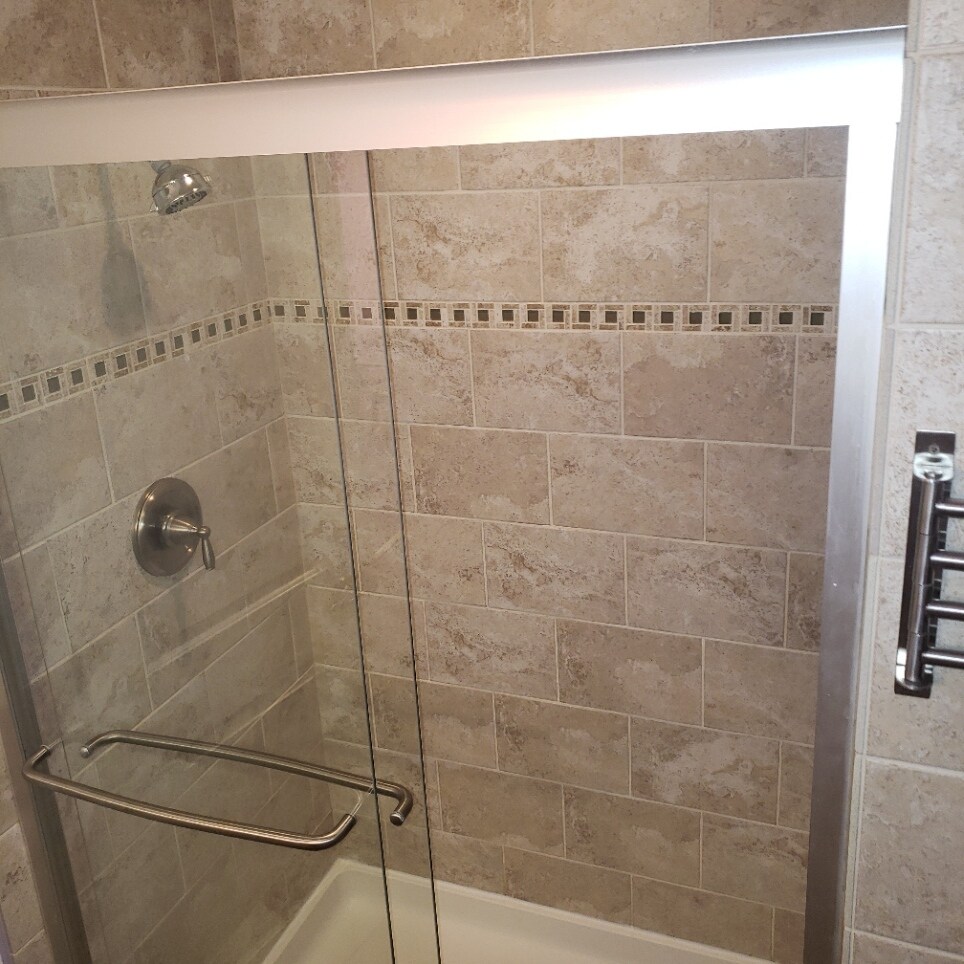 Building Photo - 1405 W 9th Ave