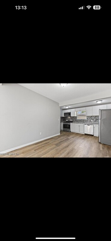 Building Photo - 9106 Jefferson Ave