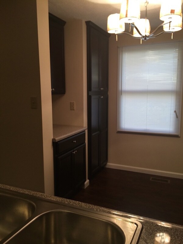 Building Photo - 167 Scott Ln