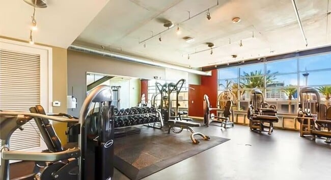 Building Photo - 353 E Bonneville Ave