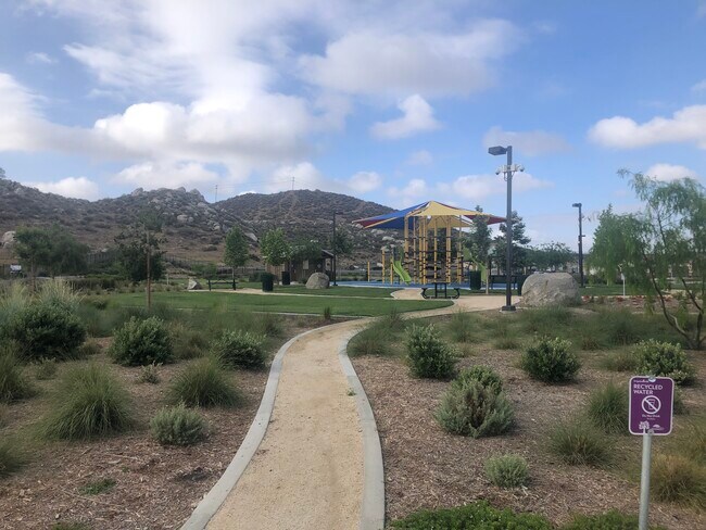 Building Photo - 26756 Calle Celia