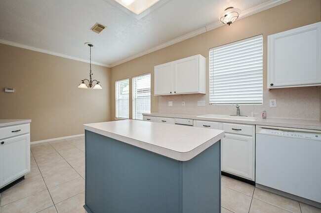 Building Photo - 4606 Topaz Trail Dr