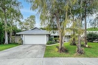 Building Photo - 1252 Raintree Ln