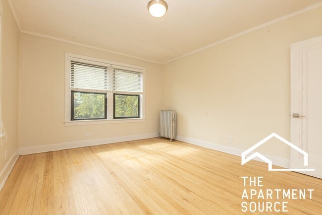 Building Photo - 209 Kedzie St