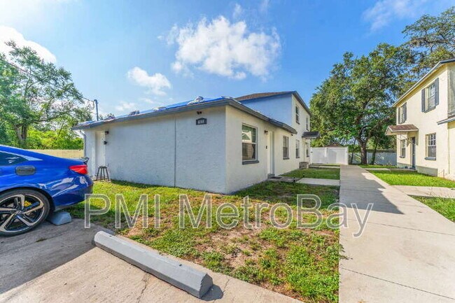 Building Photo - 4009 E Bird St