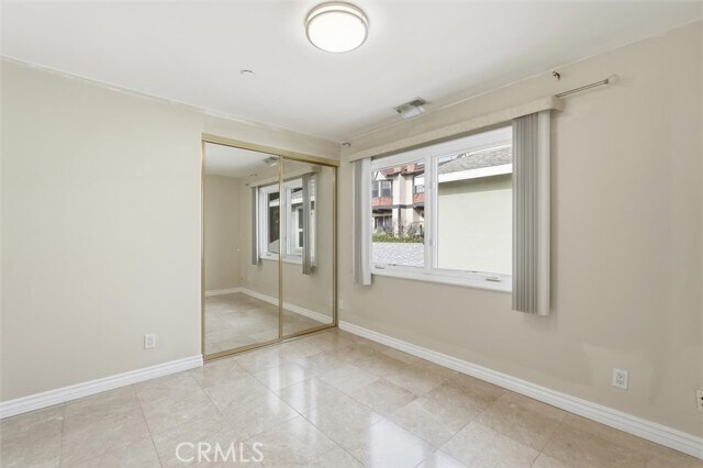 Building Photo - 233 S Irena Ave