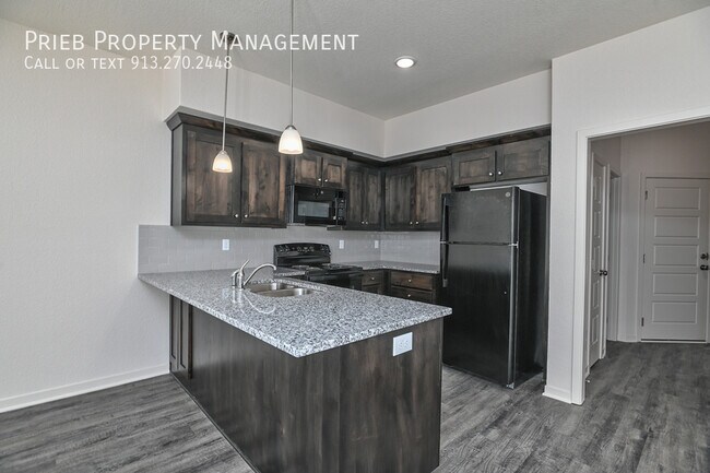 Building Photo - 3213 N 103rd Pl