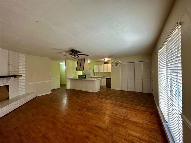 Building Photo - 570 Windsor Pl