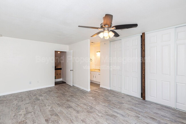 Building Photo - 3661 Cactusview Dr