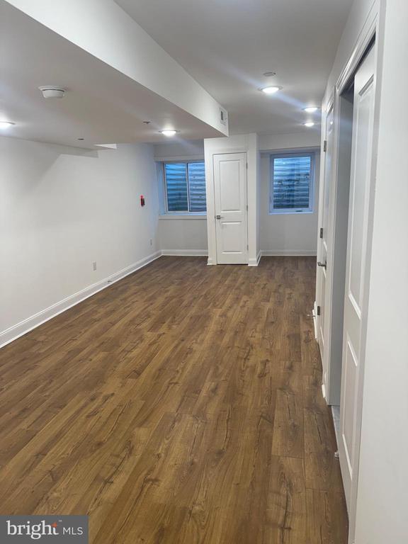 Building Photo - 653 N Preston St