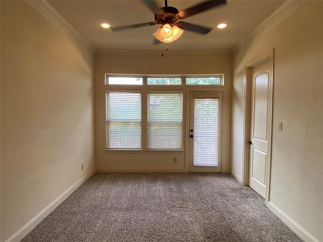 Building Photo - 4037 Winsor Dr