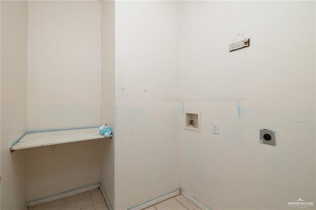 Building Photo - 18 N 20th St