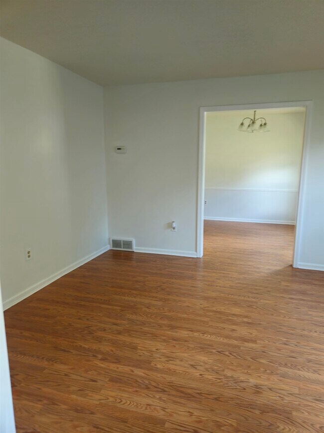 Building Photo - 3124 George Cove