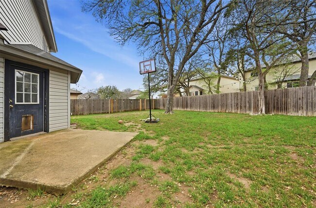 Building Photo - 8508 Kansas River Dr