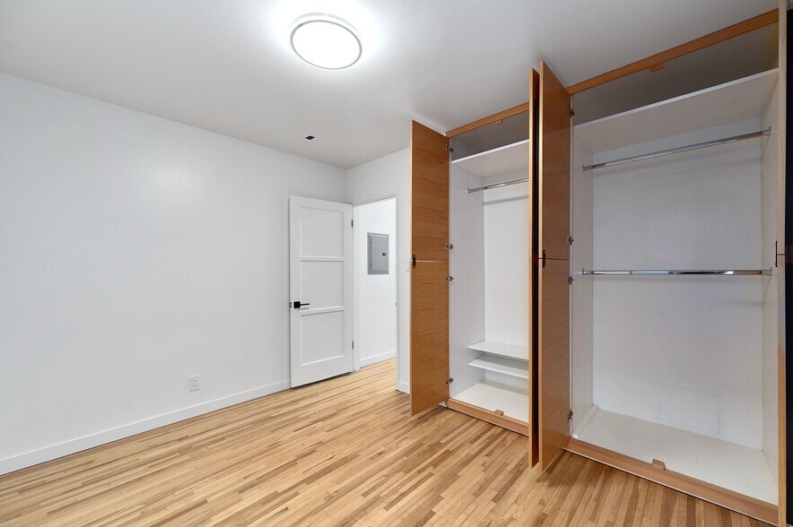 Bedroom 1 - closet - 1940 Clinton St