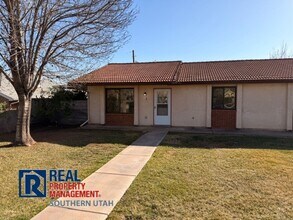 Building Photo - 2 bedroom downtown