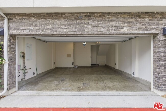 Building Photo - 1605 Arla Way