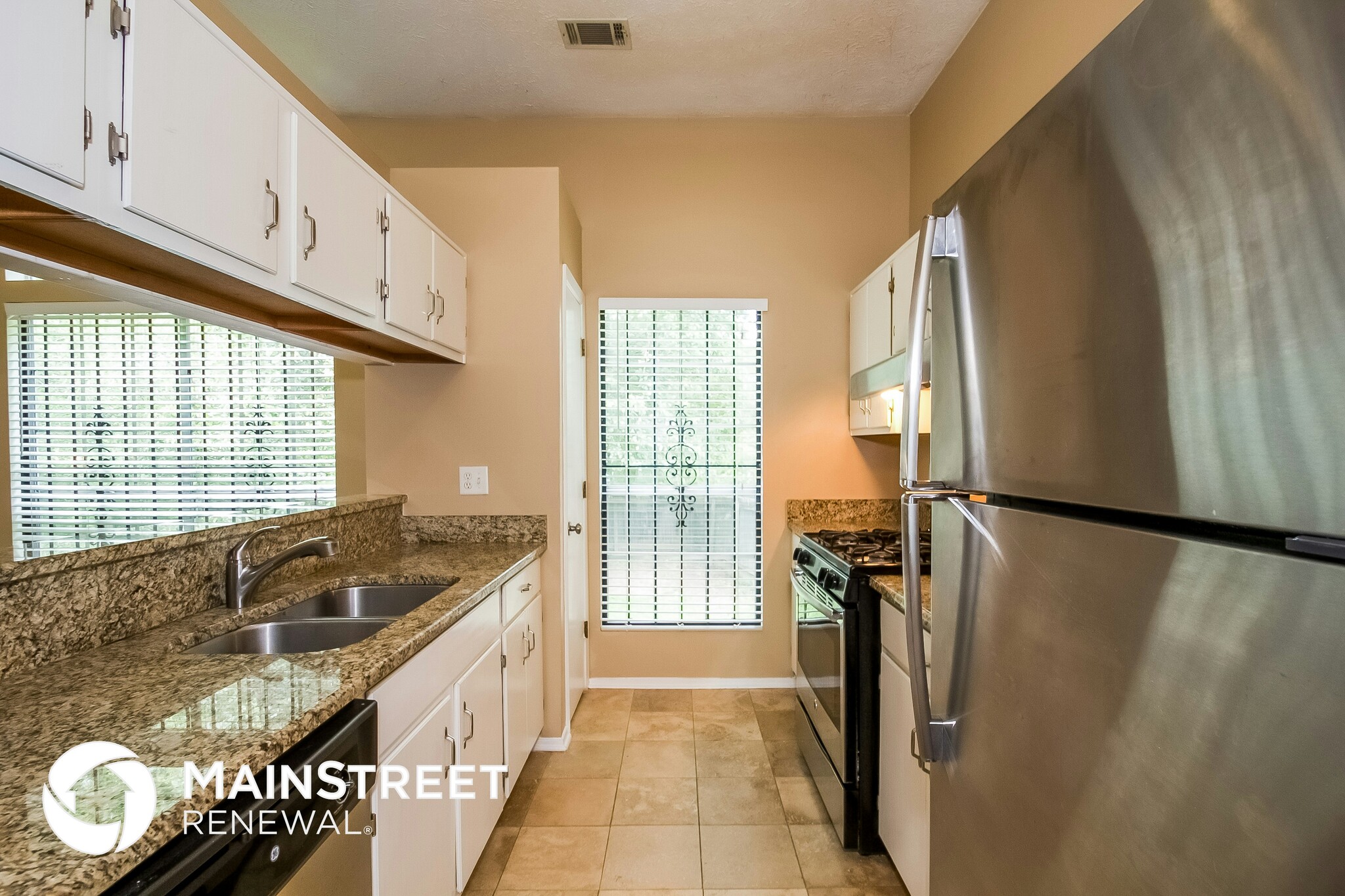 Building Photo - 6350 Laurel Post Dr