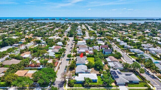 Building Photo - 235 Fordham Dr