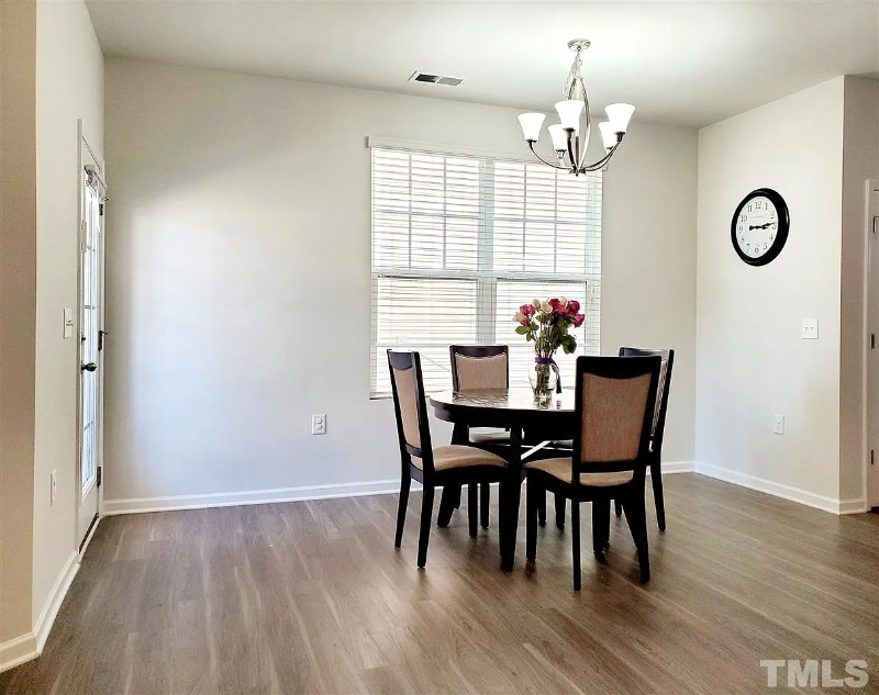 Building Photo - 6042 Beale Loop