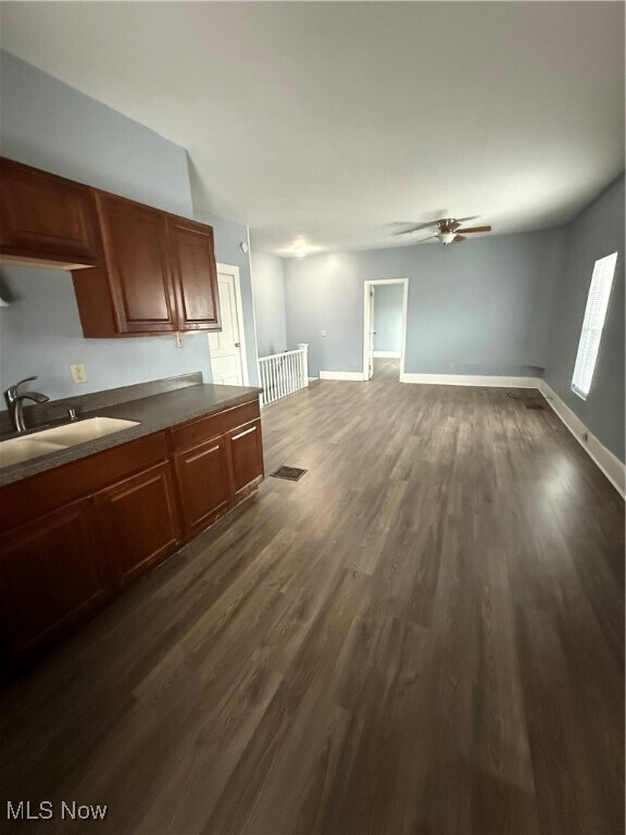 Building Photo - 1333 Maple Ave