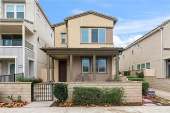 Building Photo - 2261 Horseback Rd