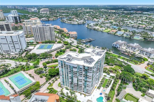 Building Photo - 4255 Gulf Shore Blvd N