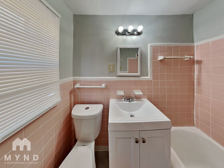 Building Photo - 4702 Chip Rd