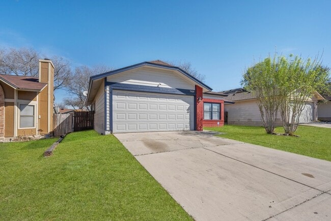 Building Photo - 7919 Wayside Trail