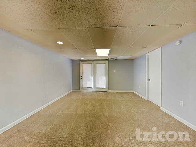 Building Photo - 2637 Cimmaron Trail