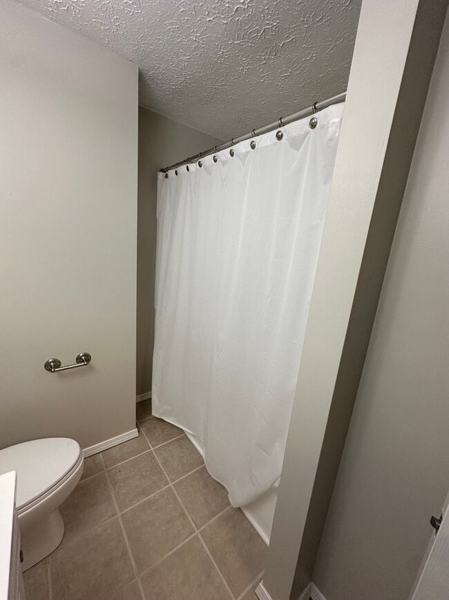 Building Photo - 3BR/2.5BA Townhome for Rent in Middletown - Recently Renovated!