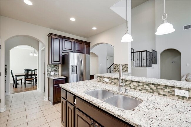 Building Photo - 4211 Oldenburg Ln