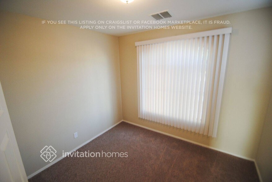 Building Photo - 6537 S 15th Dr