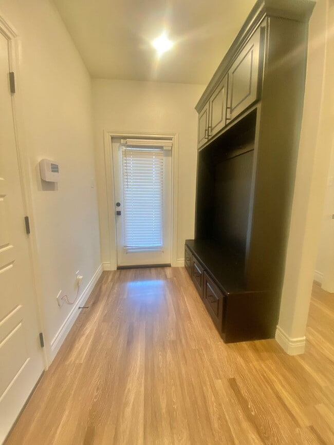 Building Photo - Now available in Cooper -Move in special -...