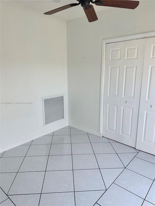 Building Photo - 12500 SW 251st Terrace