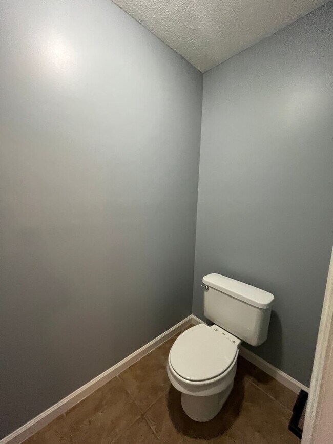 Building Photo - 4163 Meredith Dr