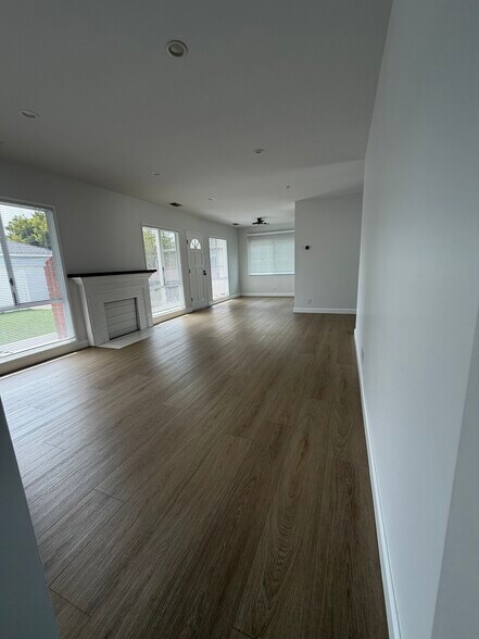 Building Photo - 1220 Felbar Ave