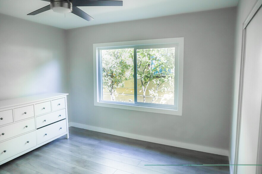 Building Photo - 1130 Wesley Ave