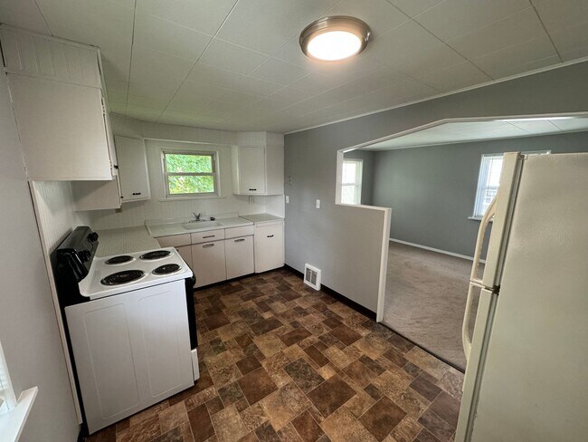 Building Photo - 517 Liberty St