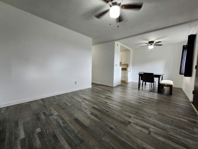 Building Photo - 2069 California Ave