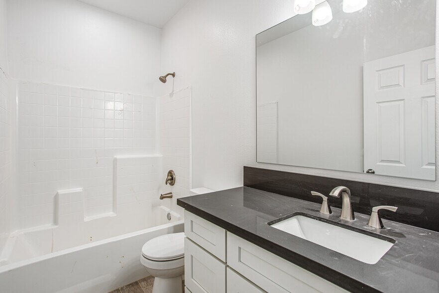 Building Photo - 66715 Pinto Way