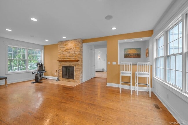 Building Photo - 87 Arleigh Rd