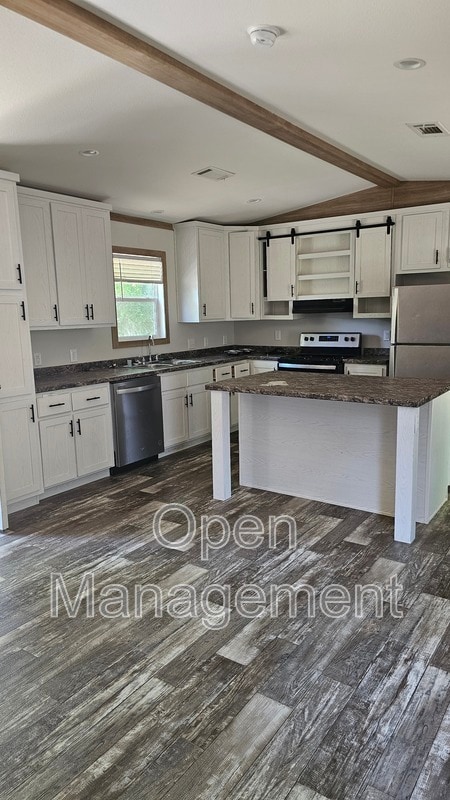 Building Photo - 356 Bayhead Dr
