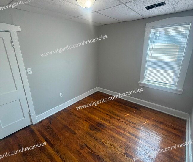 Building Photo - 4002 Alder St