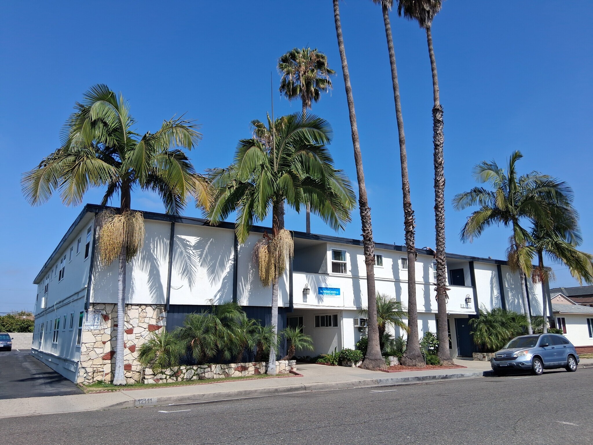 Building Photo - HAWTHORNE WAY