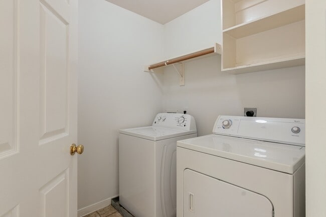 Building Photo - 4522 Park Trail Ln